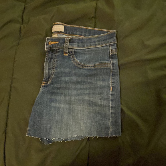 Banana Republic jean cut shorts - Picture 3 of 4